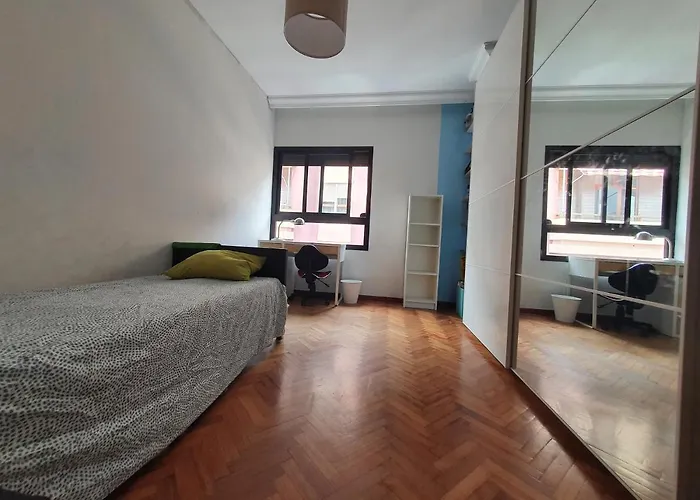 Апартаменти Alcaravaneras *