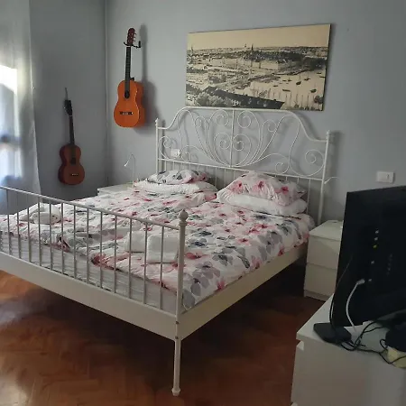 Alcaravaneras 公寓